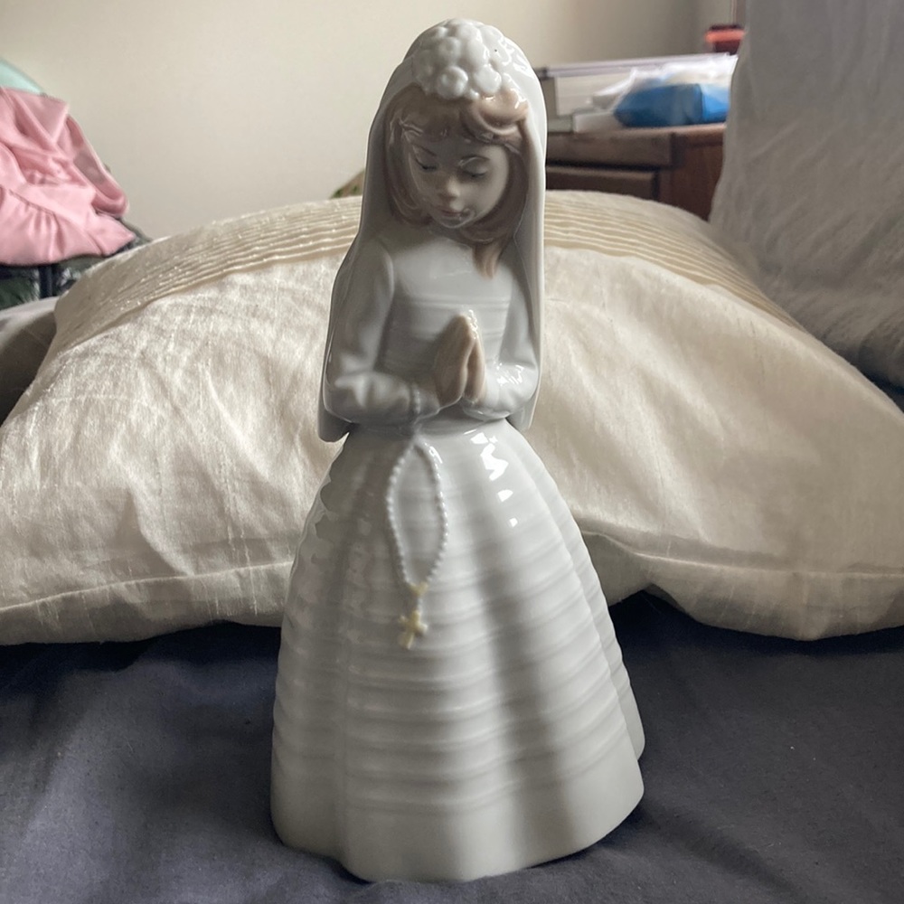 NAO by LLADRO first communion porcelain doll. No box